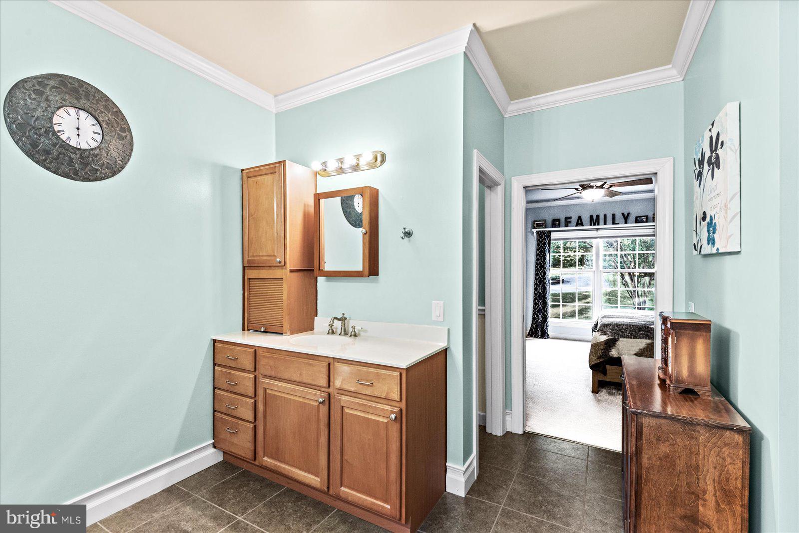 GROVES ESTATES - Residential