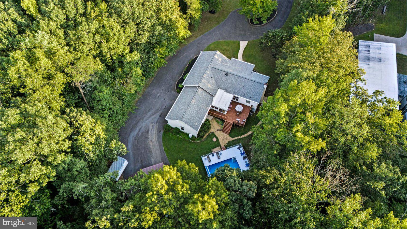 GROVES ESTATES - Residential