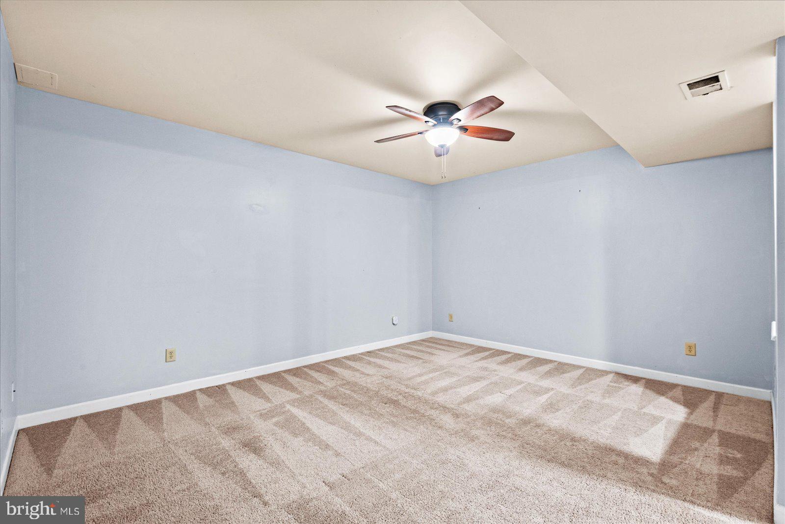 GROVES ESTATES - Residential