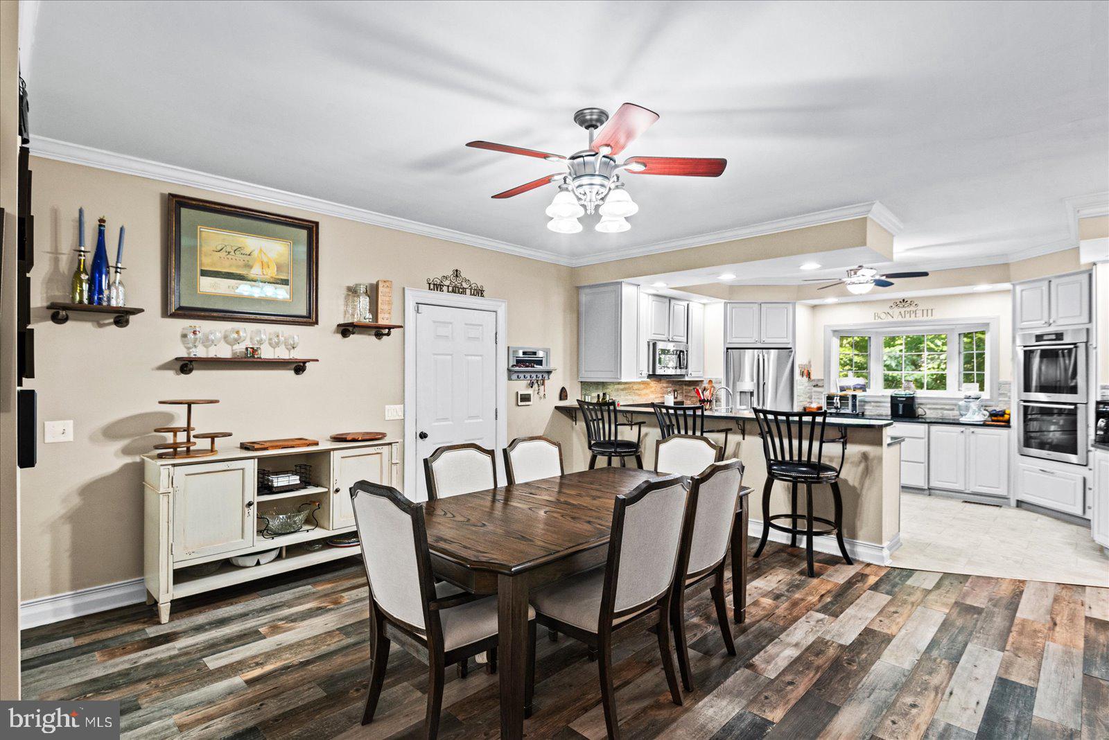 GROVES ESTATES - Residential