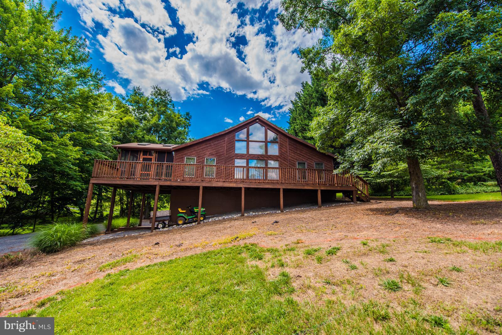 THE WOODS - Residential