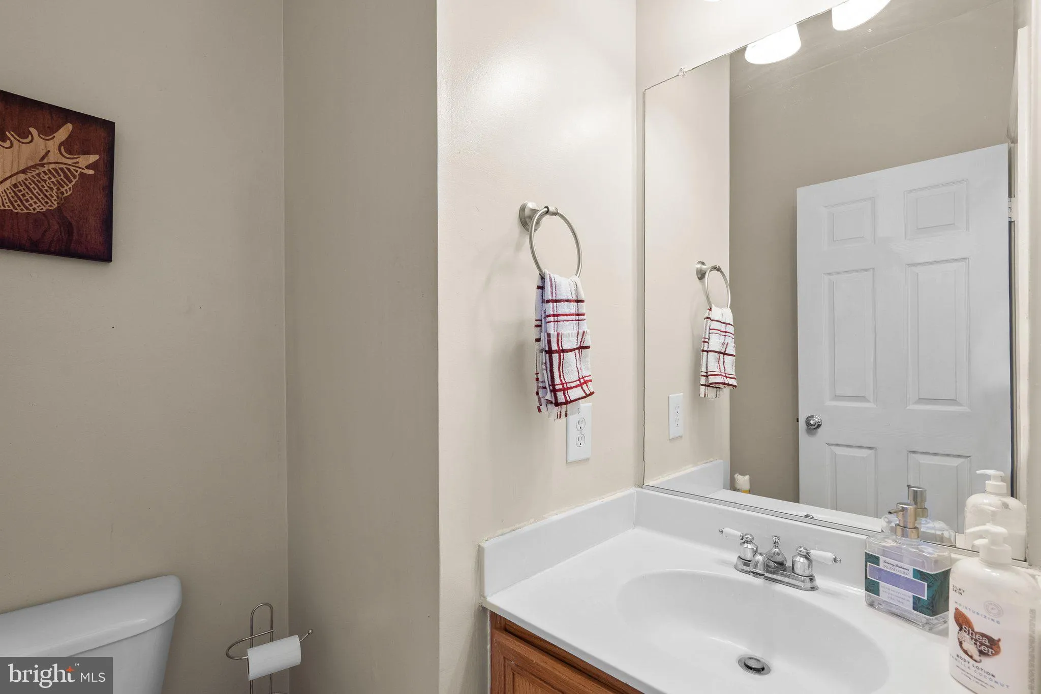 Waldorf, Maryland 20603, United States, 4 Bedrooms Bedrooms, ,3 BathroomsBathrooms,Residential,Active,96264