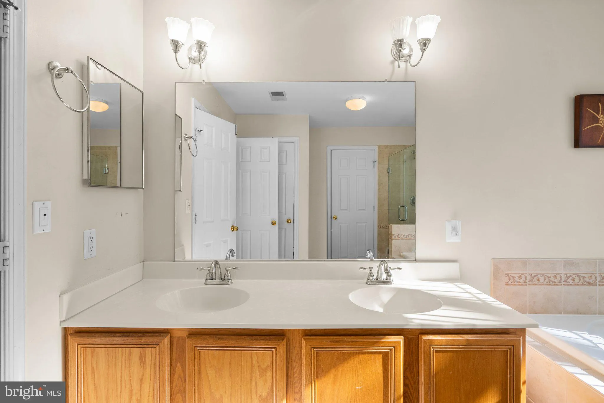 Waldorf, Maryland 20603, United States, 4 Bedrooms Bedrooms, ,3 BathroomsBathrooms,Residential,Active,96264