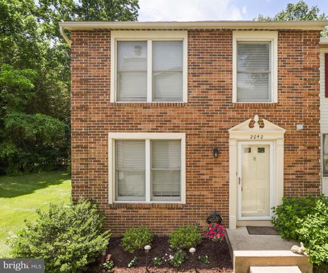 2042 BROOKS SQUARE PLACE FALLS CHURCH VA 22043