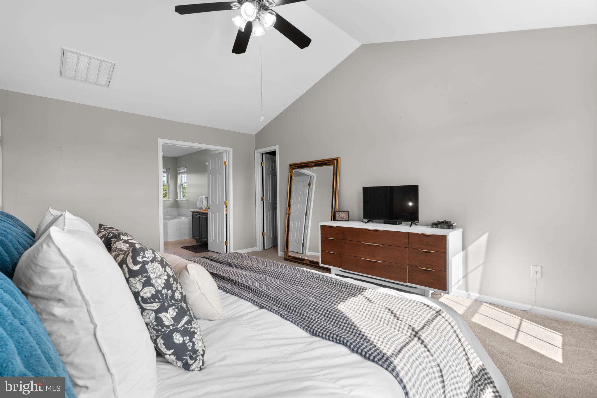 THE ESTATES AT SAND HILL - Residential