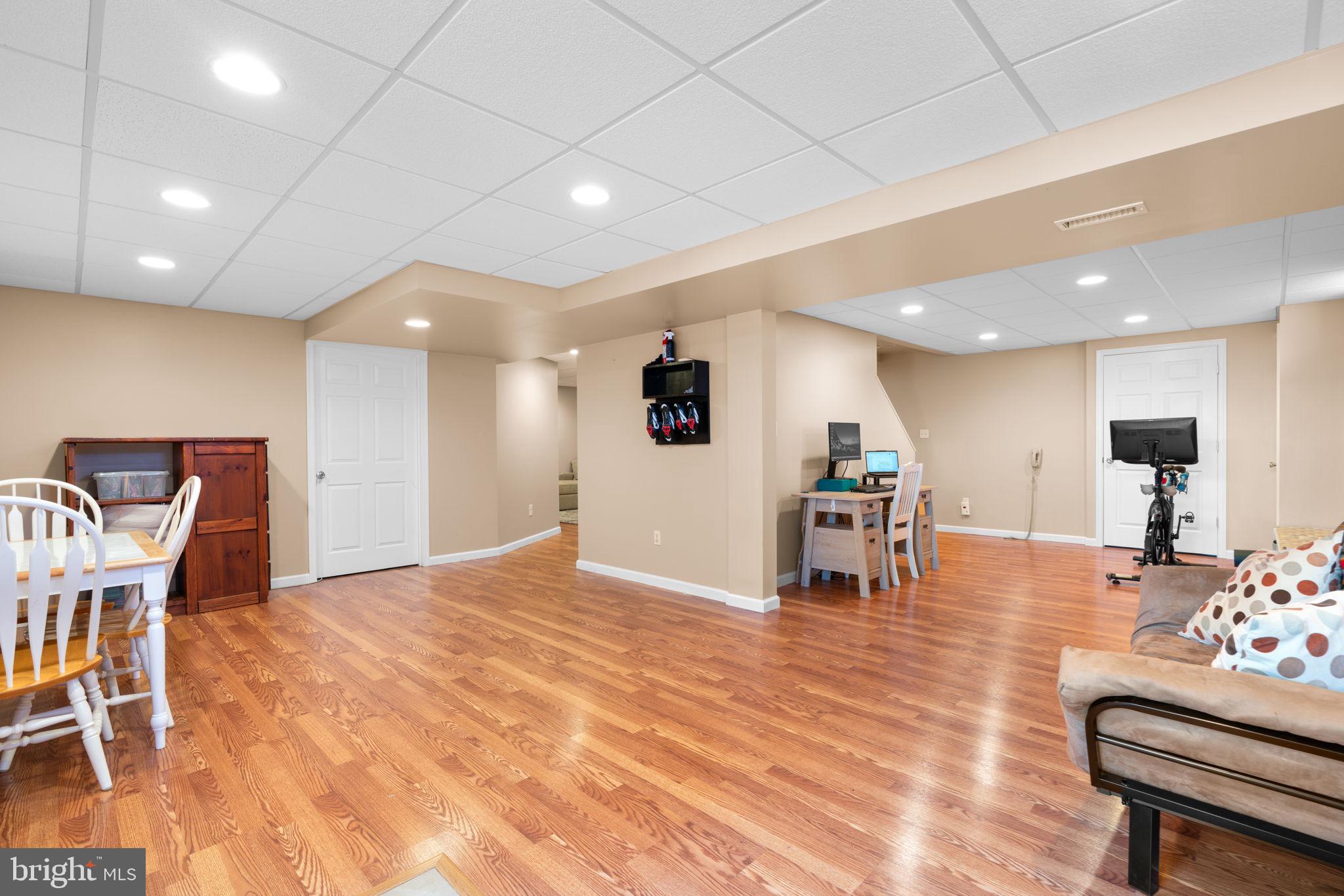 THE ESTATES AT SAND HILL - Residential