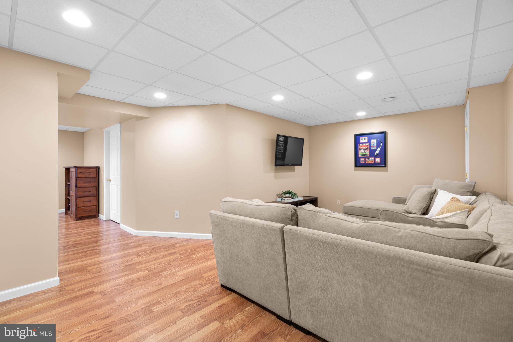 THE ESTATES AT SAND HILL - Residential