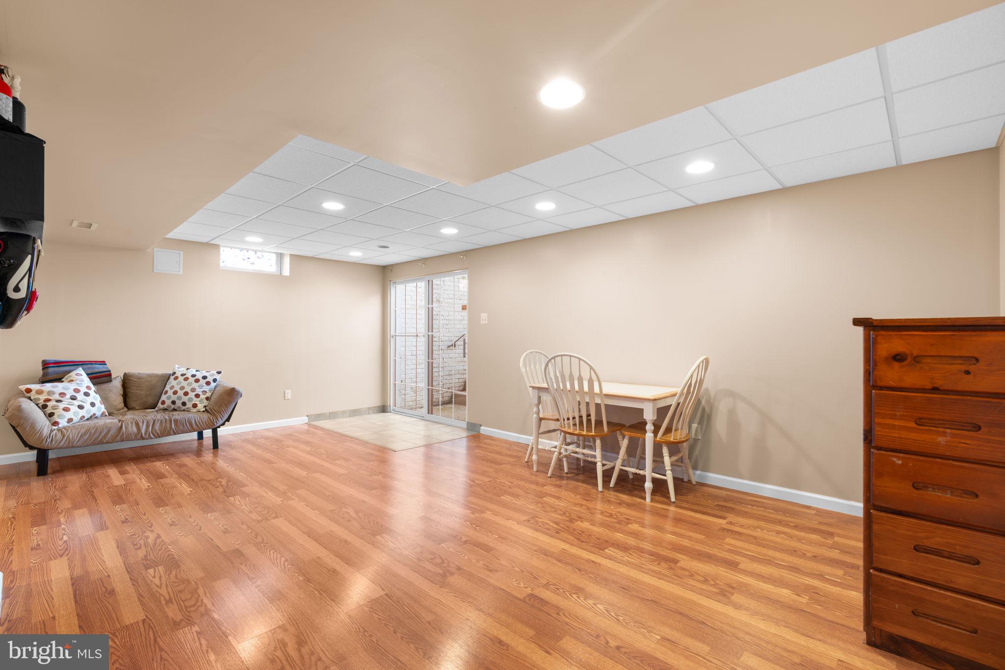 THE ESTATES AT SAND HILL - Residential