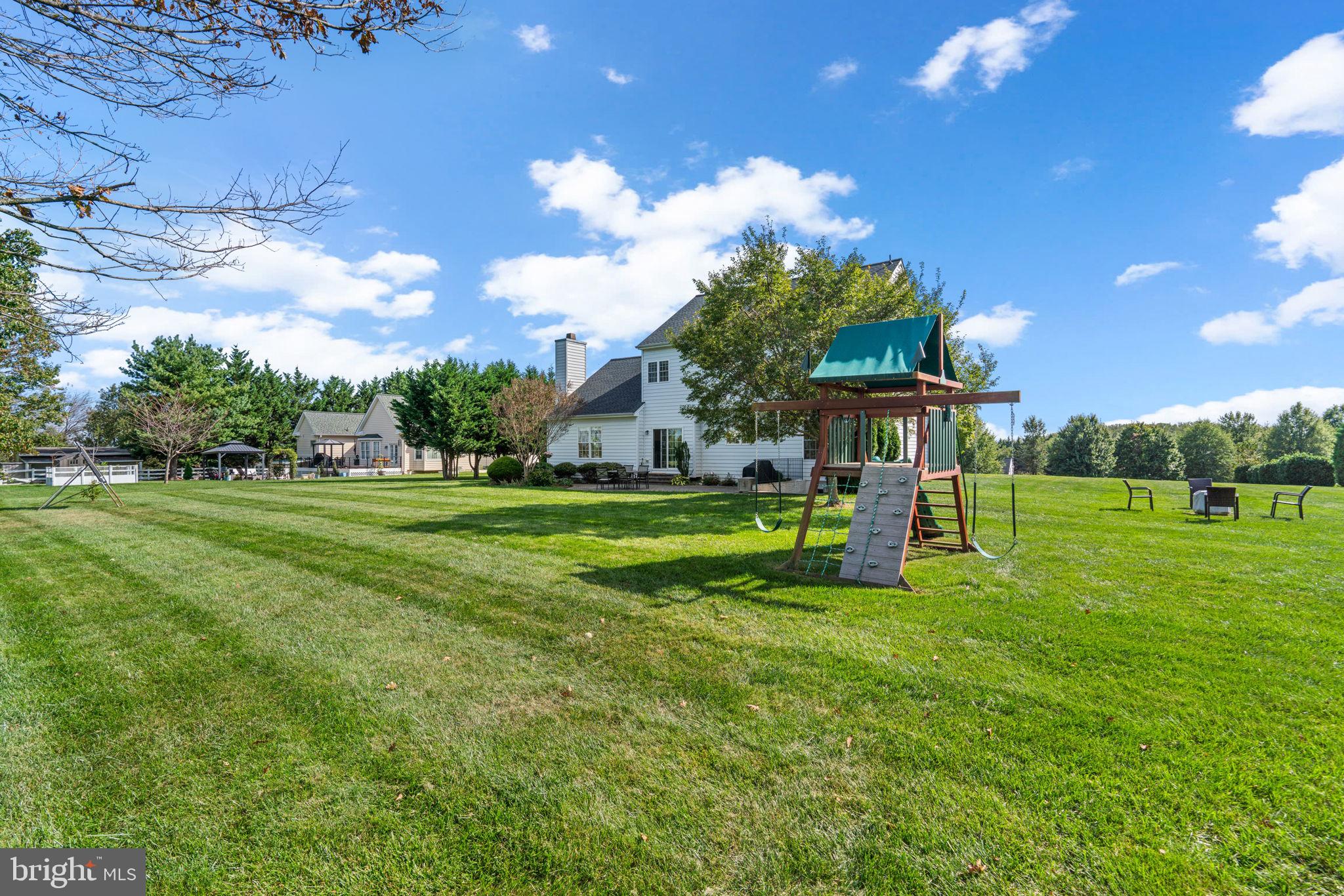 THE ESTATES AT SAND HILL - Residential