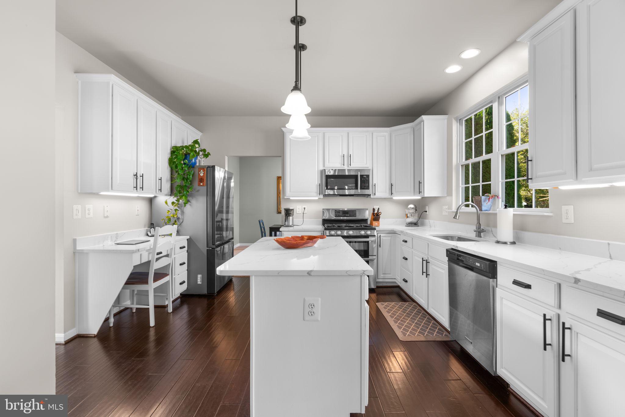 THE ESTATES AT SAND HILL - Residential