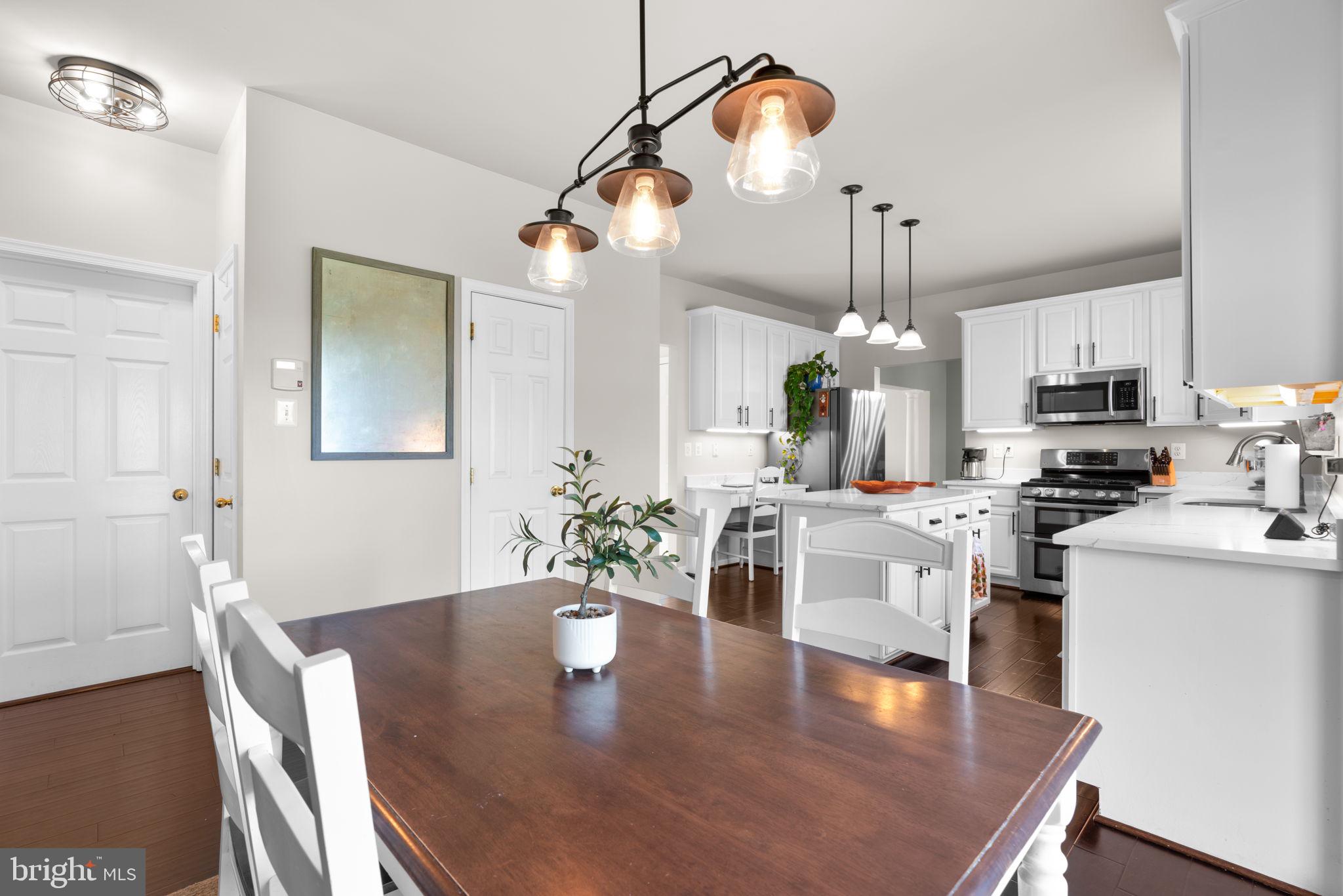 THE ESTATES AT SAND HILL - Residential