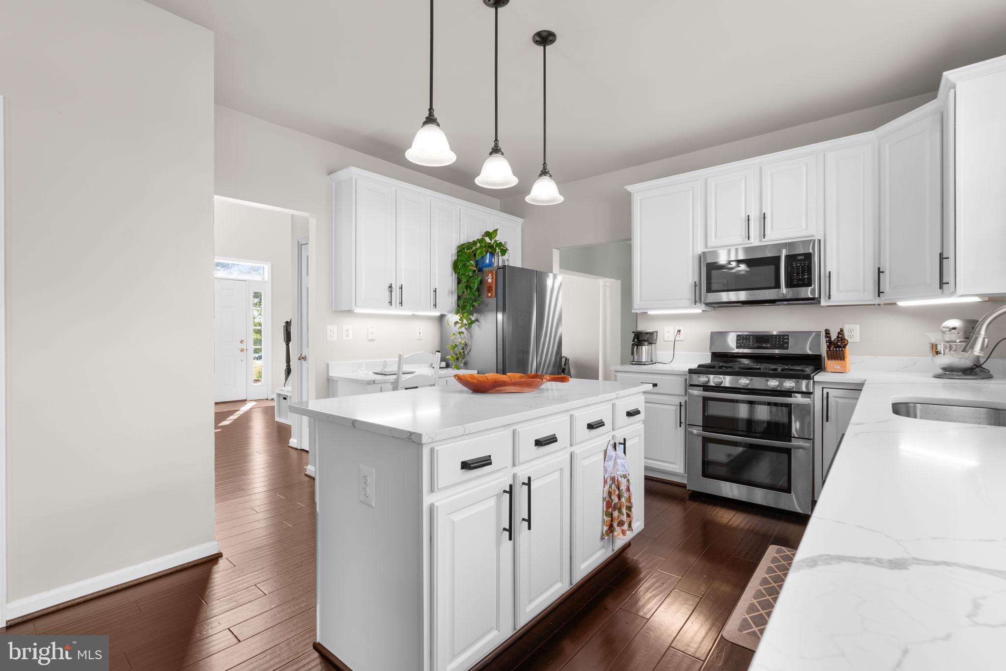 THE ESTATES AT SAND HILL - Residential