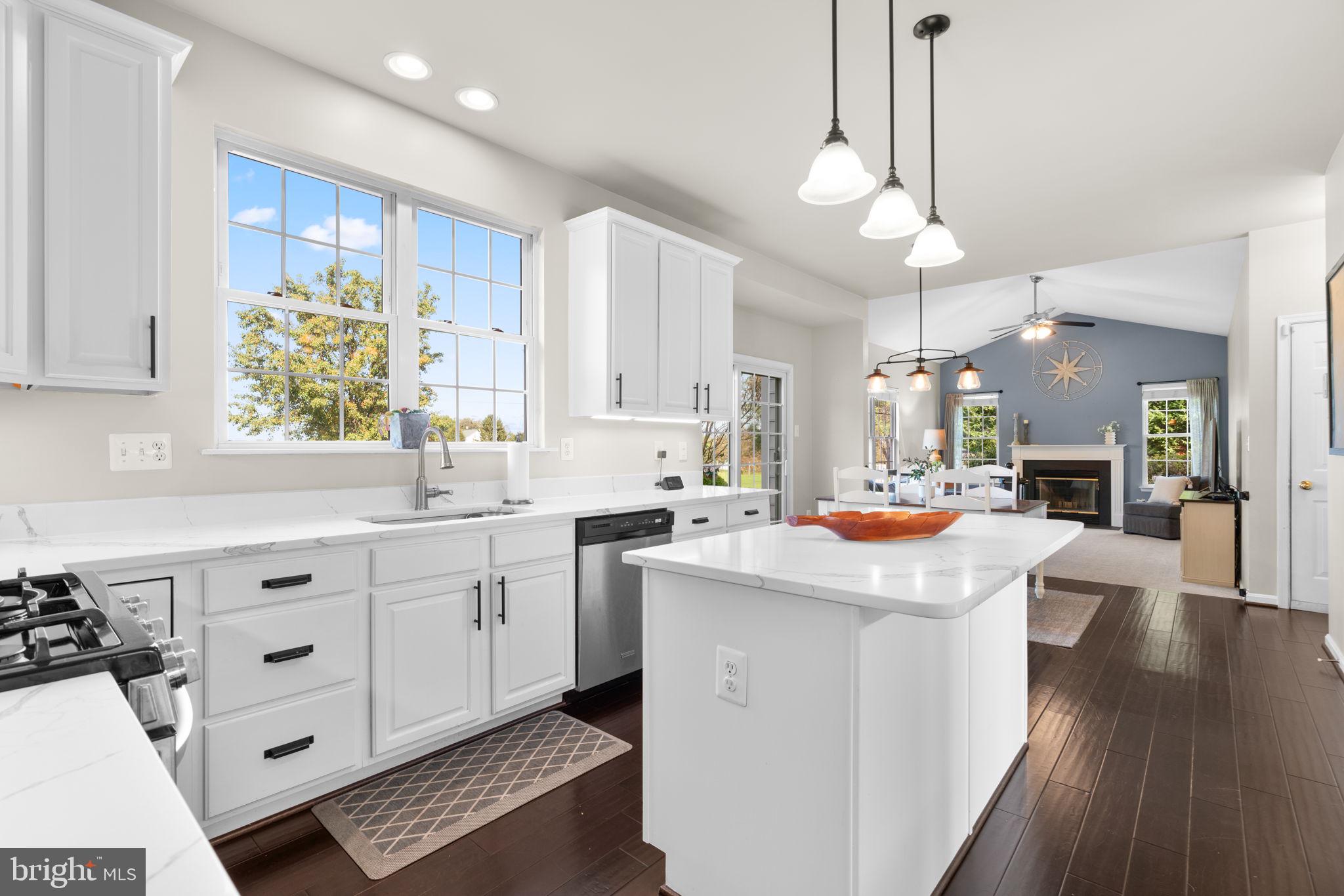 THE ESTATES AT SAND HILL - Residential