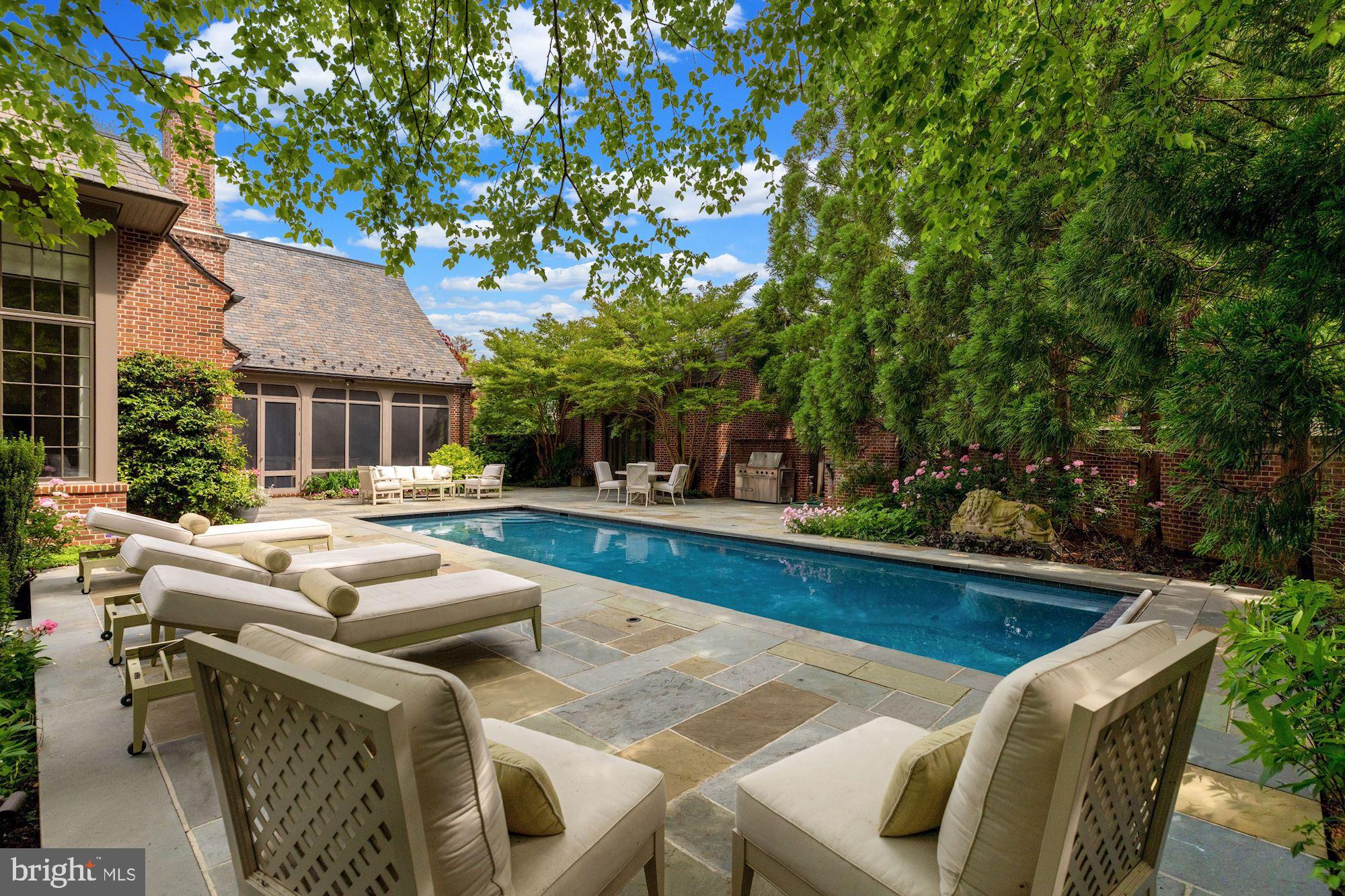 KENWOOD - Residential