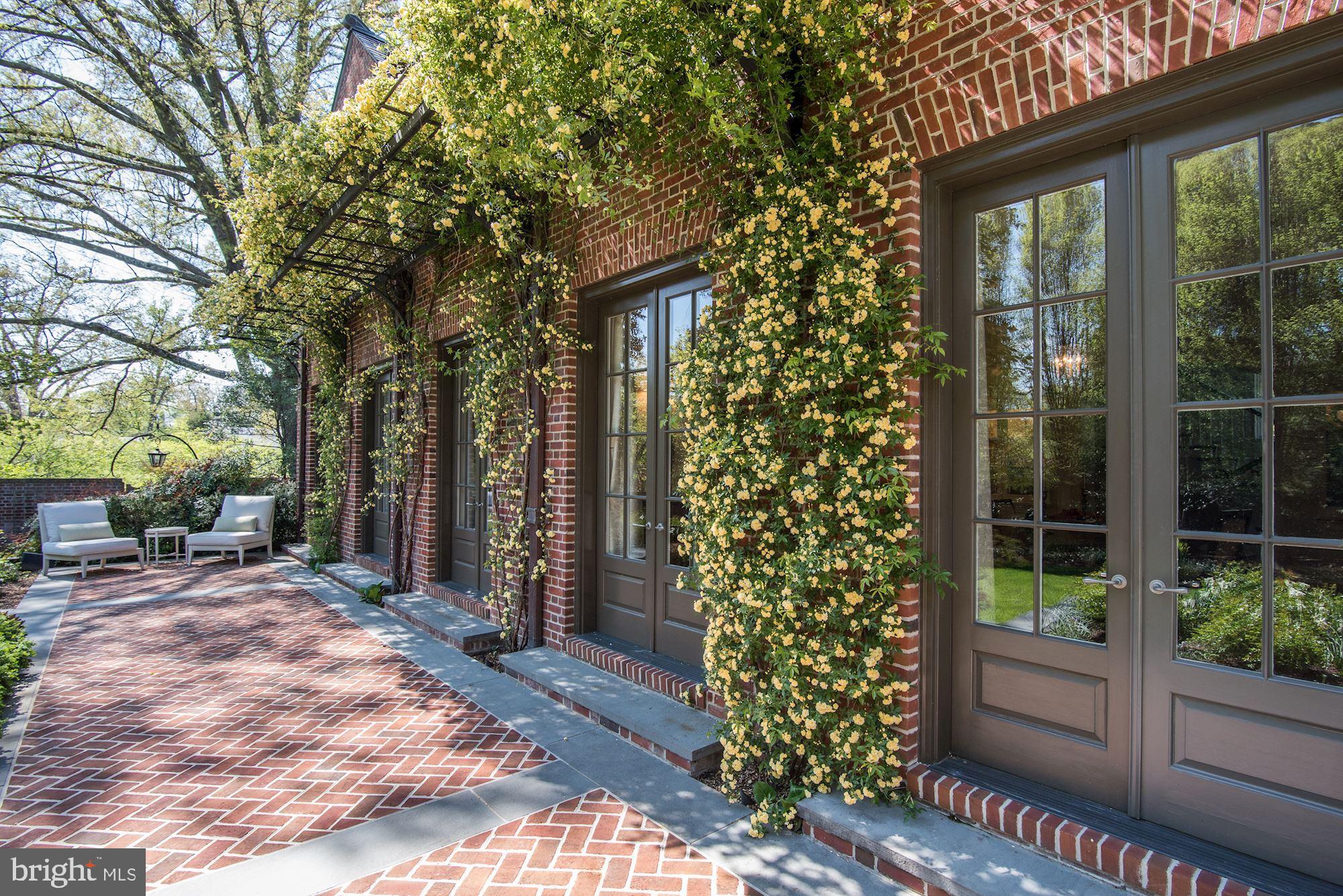 KENWOOD - Residential