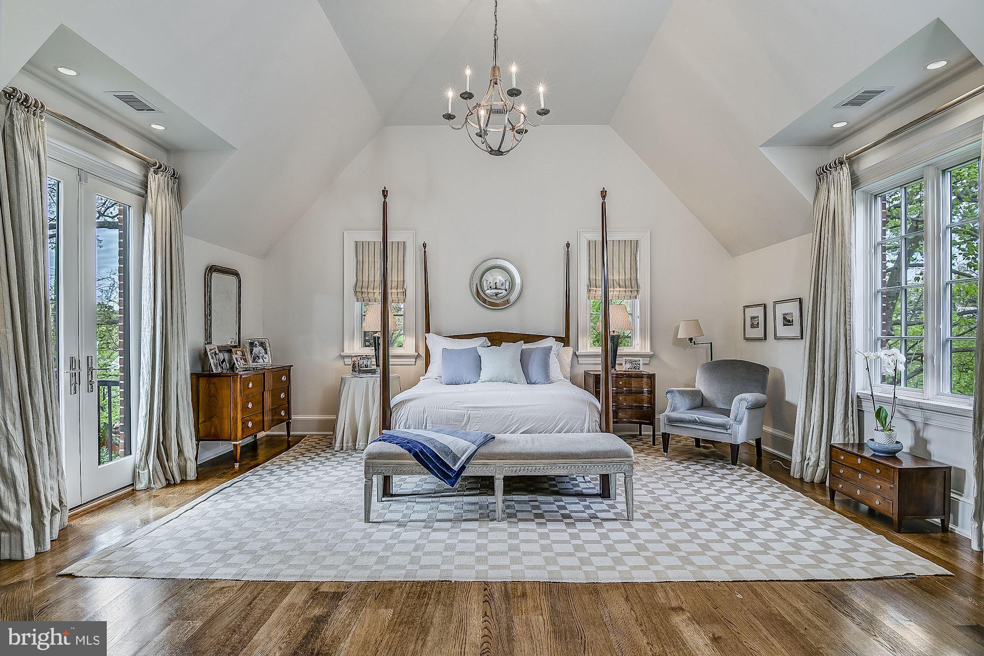 KENWOOD - Residential