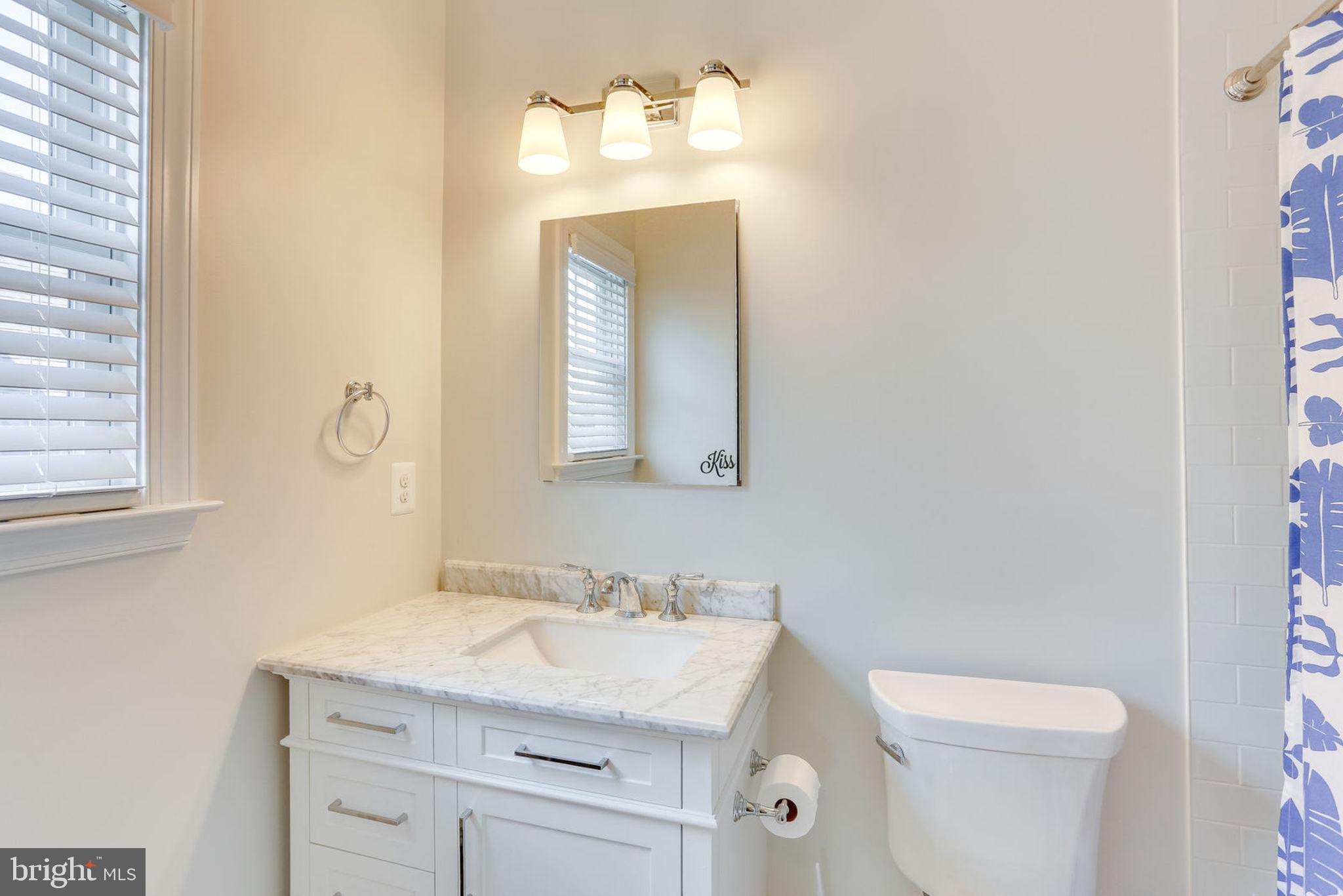 ELLISON HEIGHTS - Residential Lease