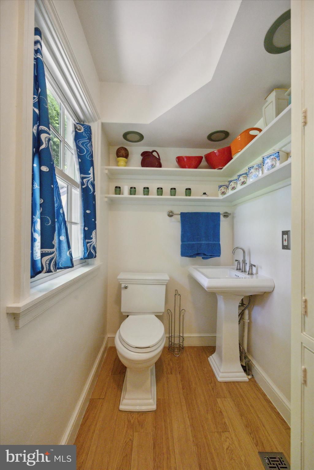 CHESTNUT HILL - Residential