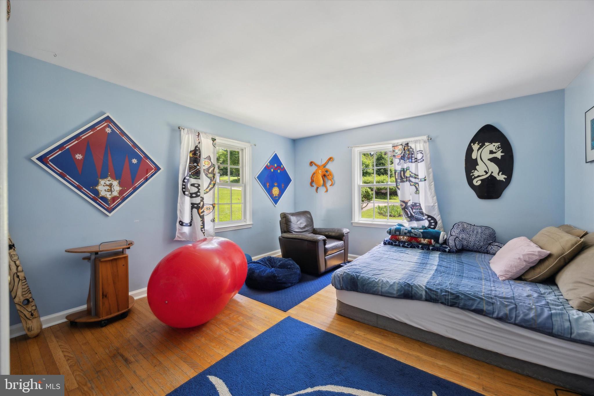 CHESTNUT HILL - Residential