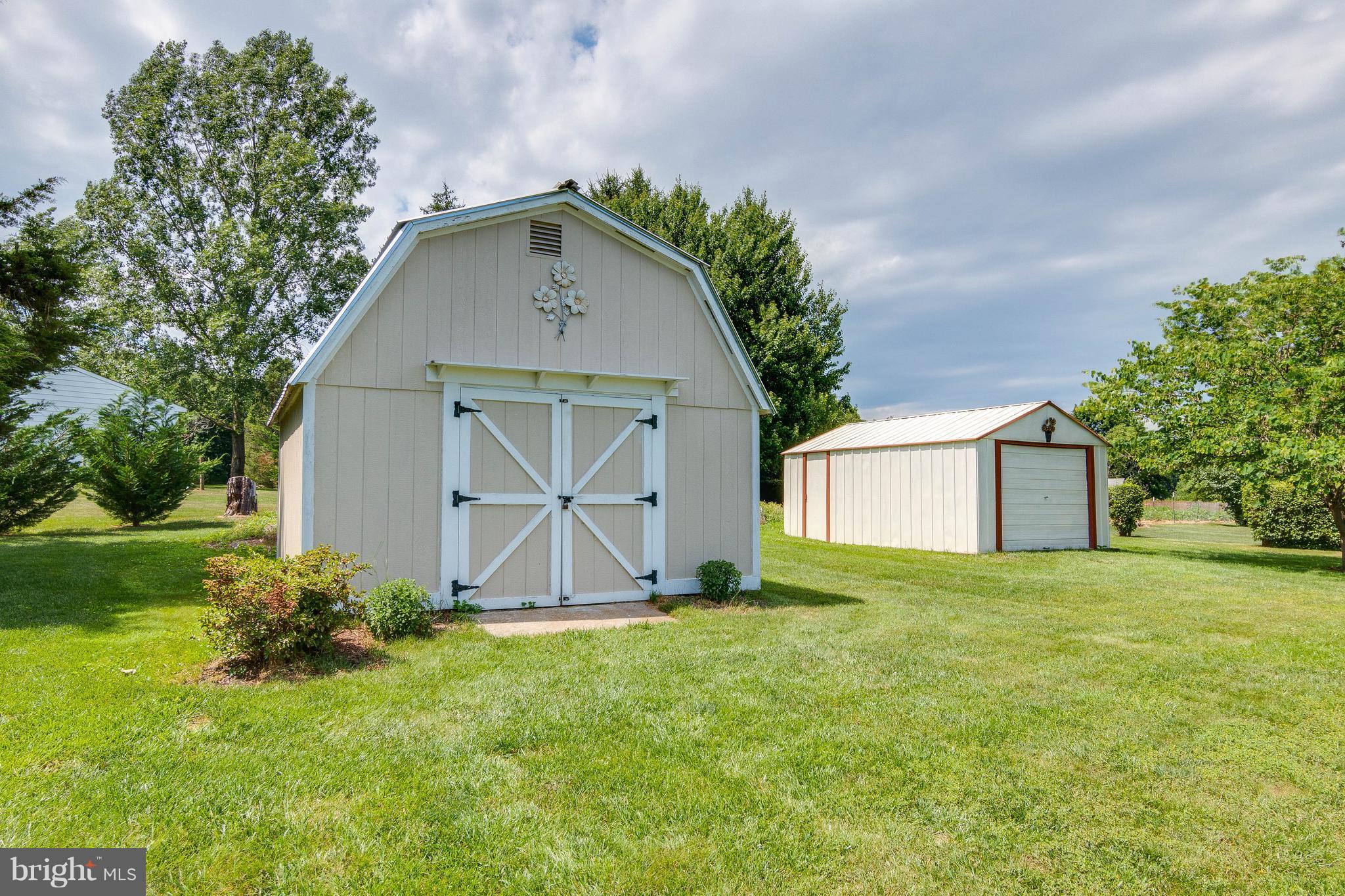 ROLLING RIDGE - Residential