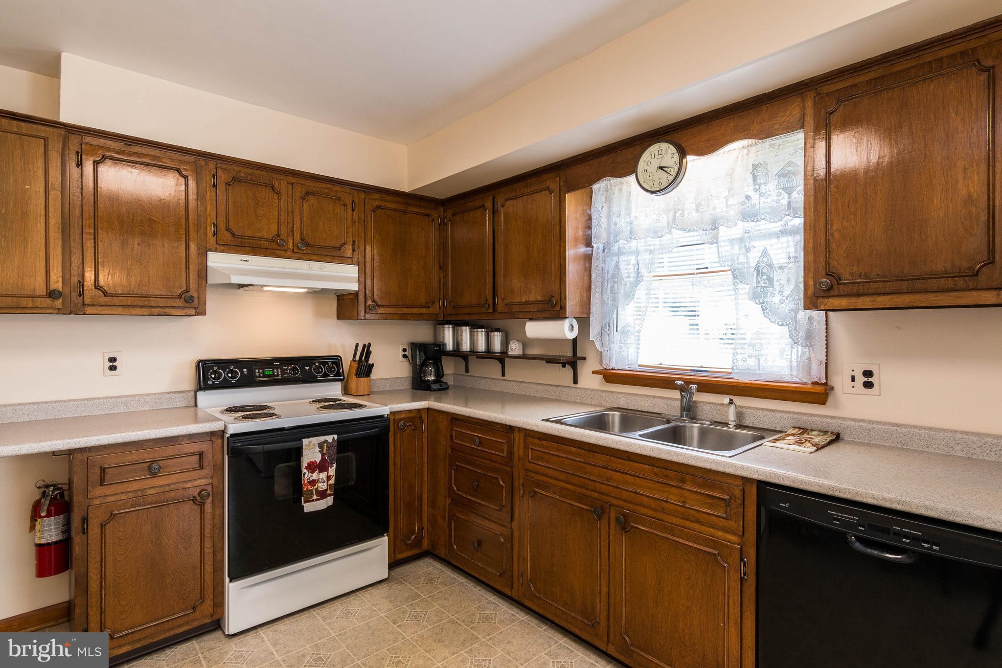 ROLLING RIDGE - Residential