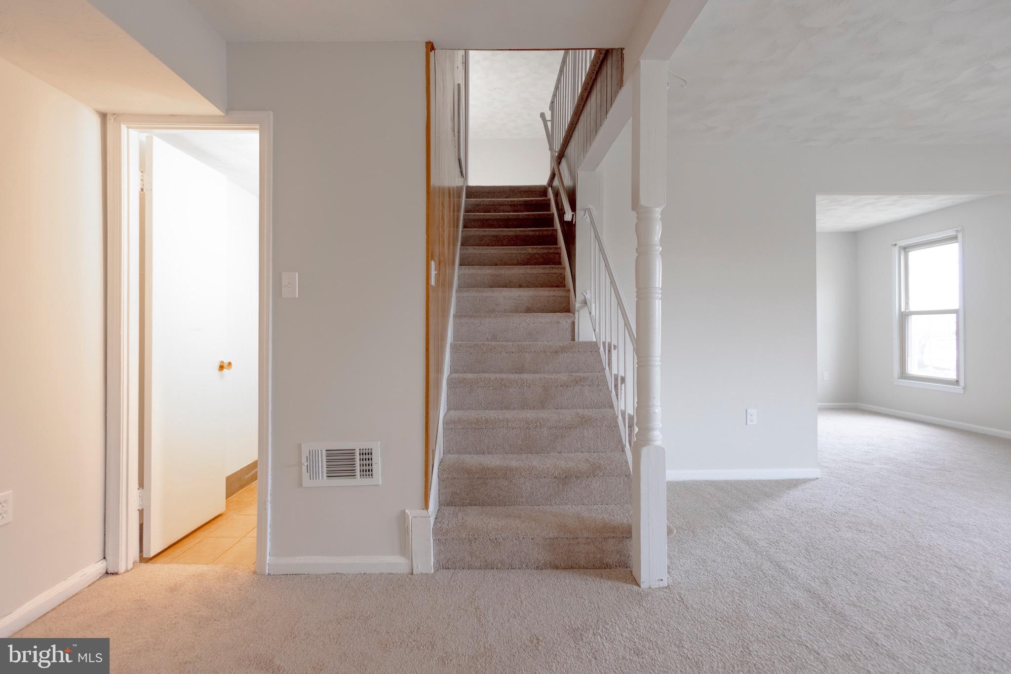 WOODS - Residential Lease