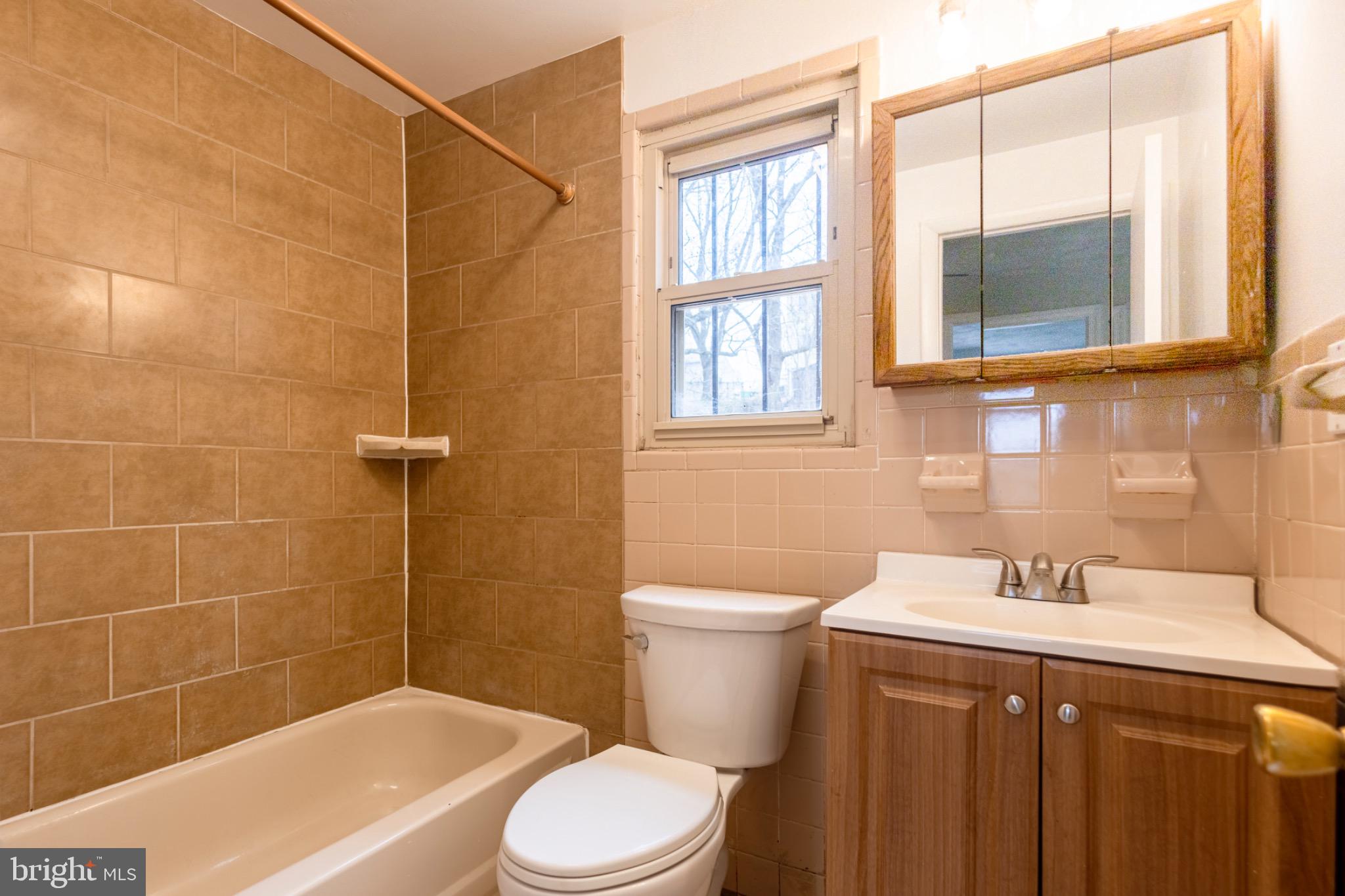 WOODS - Residential Lease