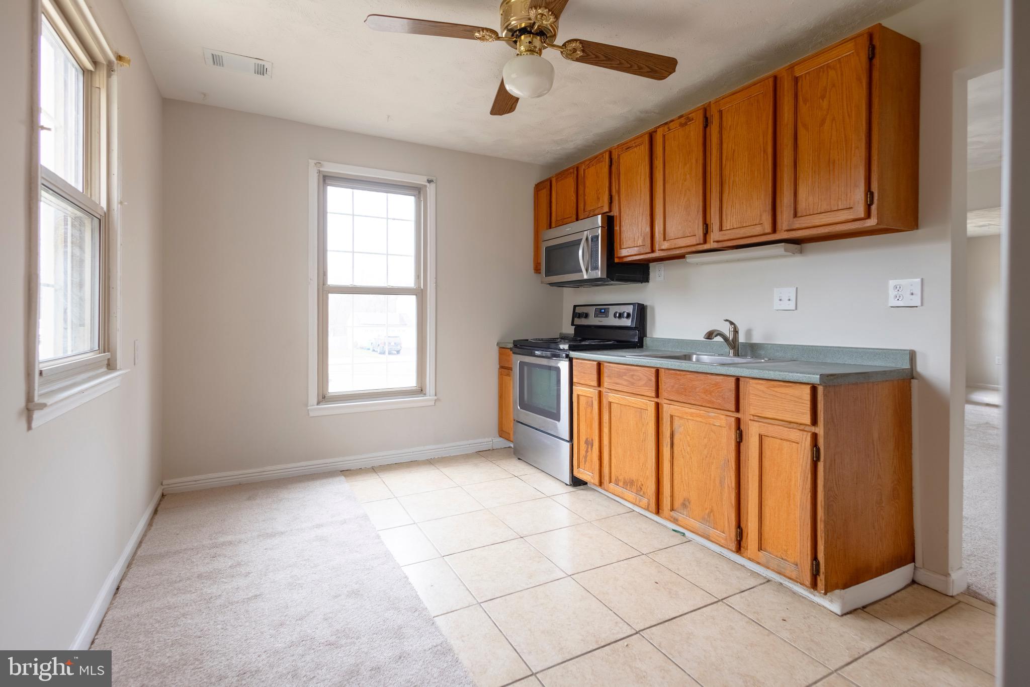 WOODS - Residential Lease