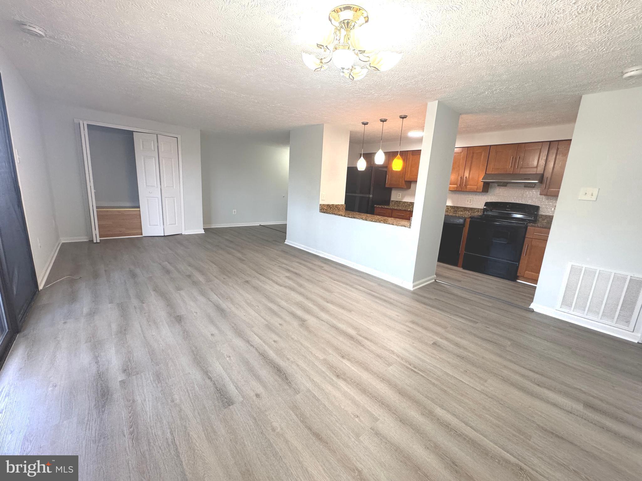 GREENFIELD COMMONS - Residential