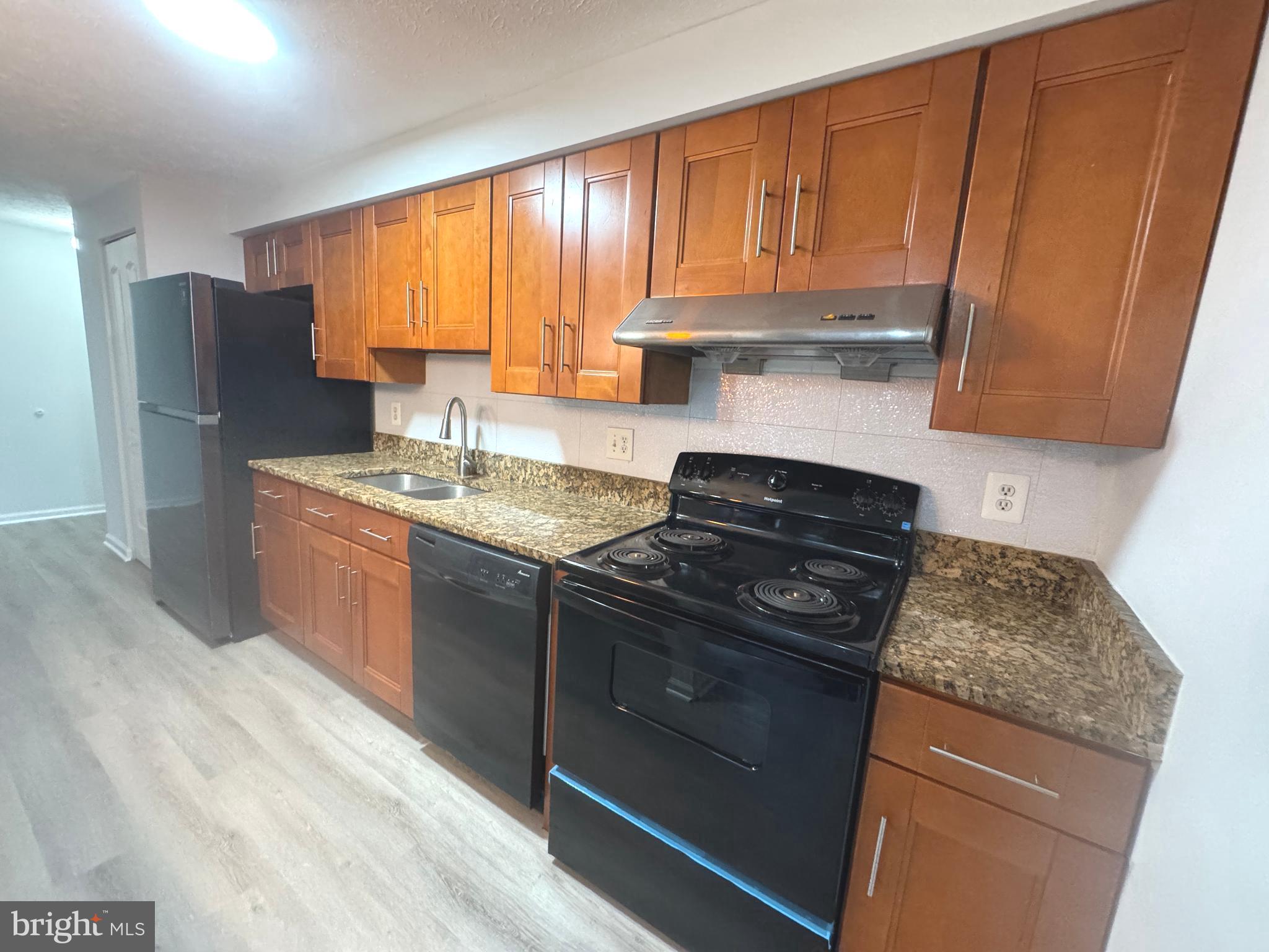 GREENFIELD COMMONS - Residential