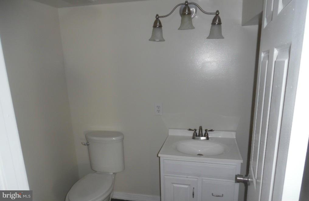 CATONSVILLE MANOR - Residential