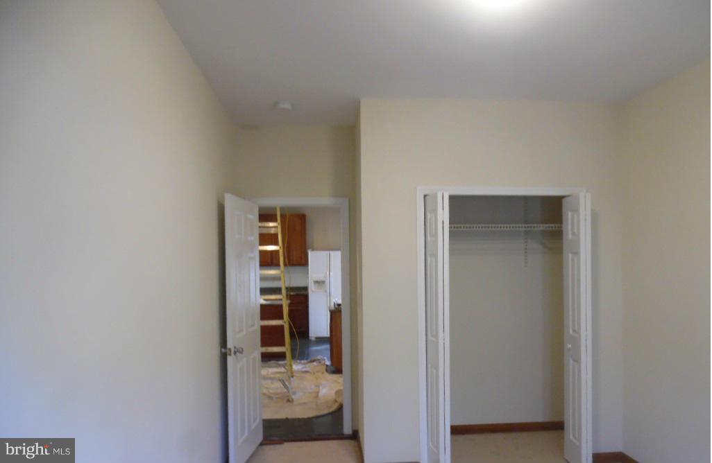 CATONSVILLE MANOR - Residential