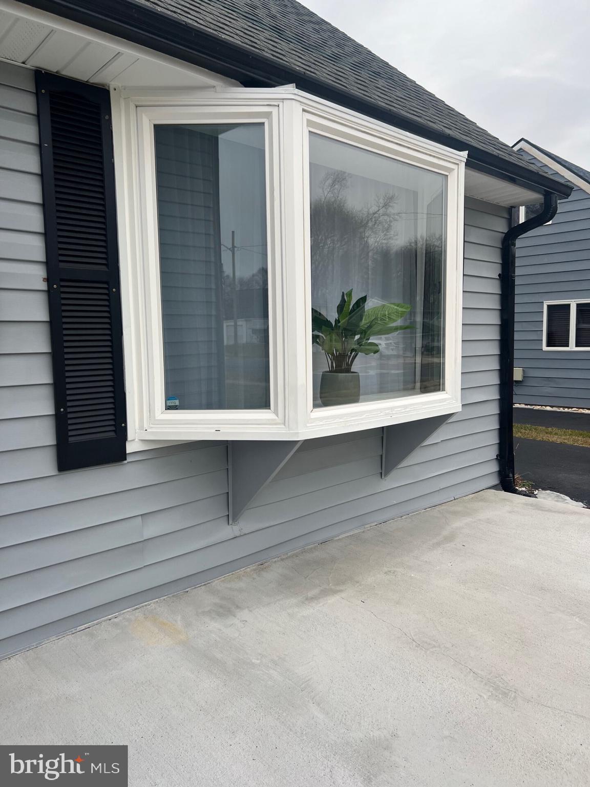 148 BROOKSIDE BOULEVARD