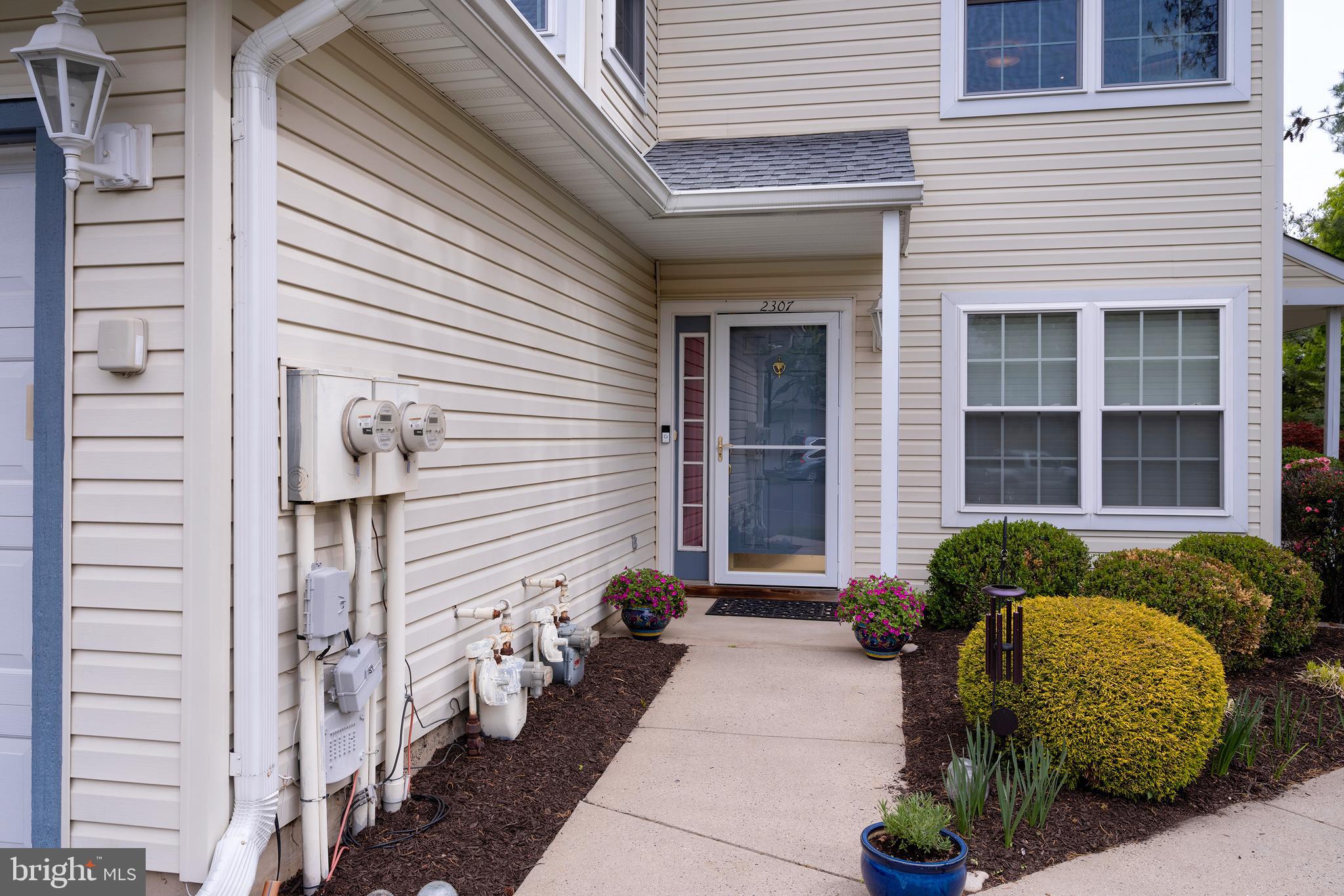 BROOKSTONE - Residential