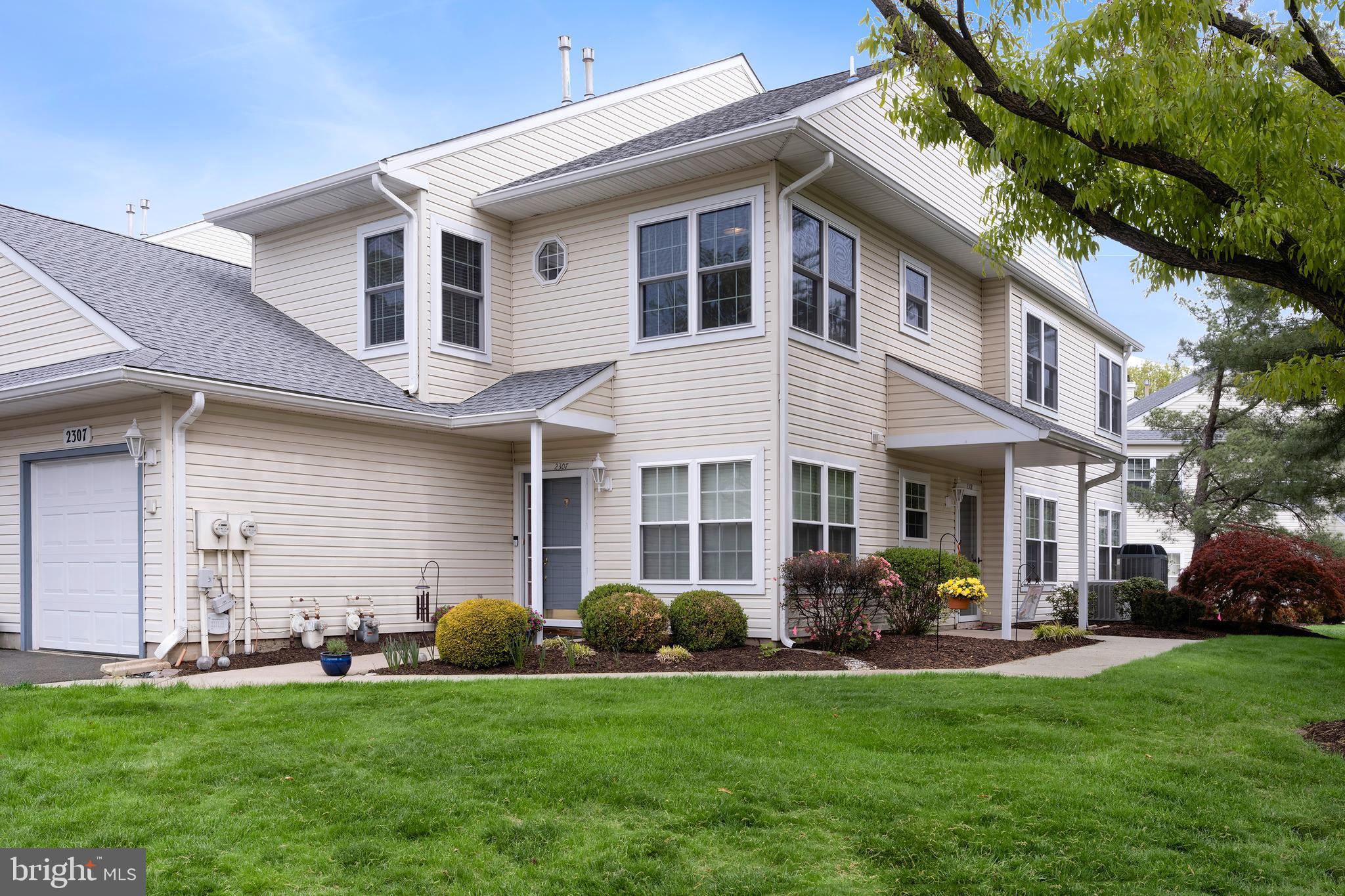 BROOKSTONE - Residential