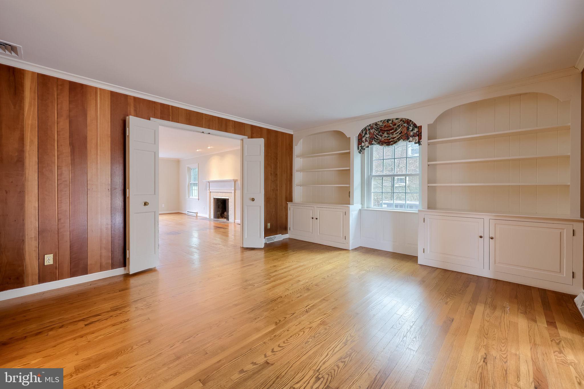 SCHOOL LANE HILLS - Residential