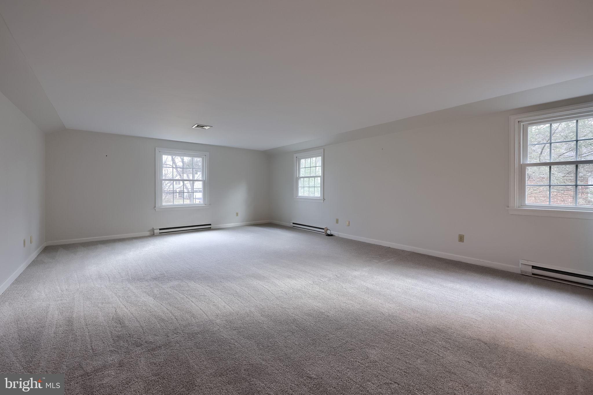 SCHOOL LANE HILLS - Residential