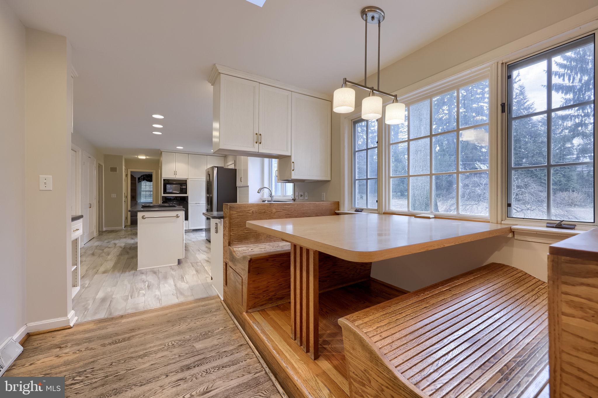 SCHOOL LANE HILLS - Residential