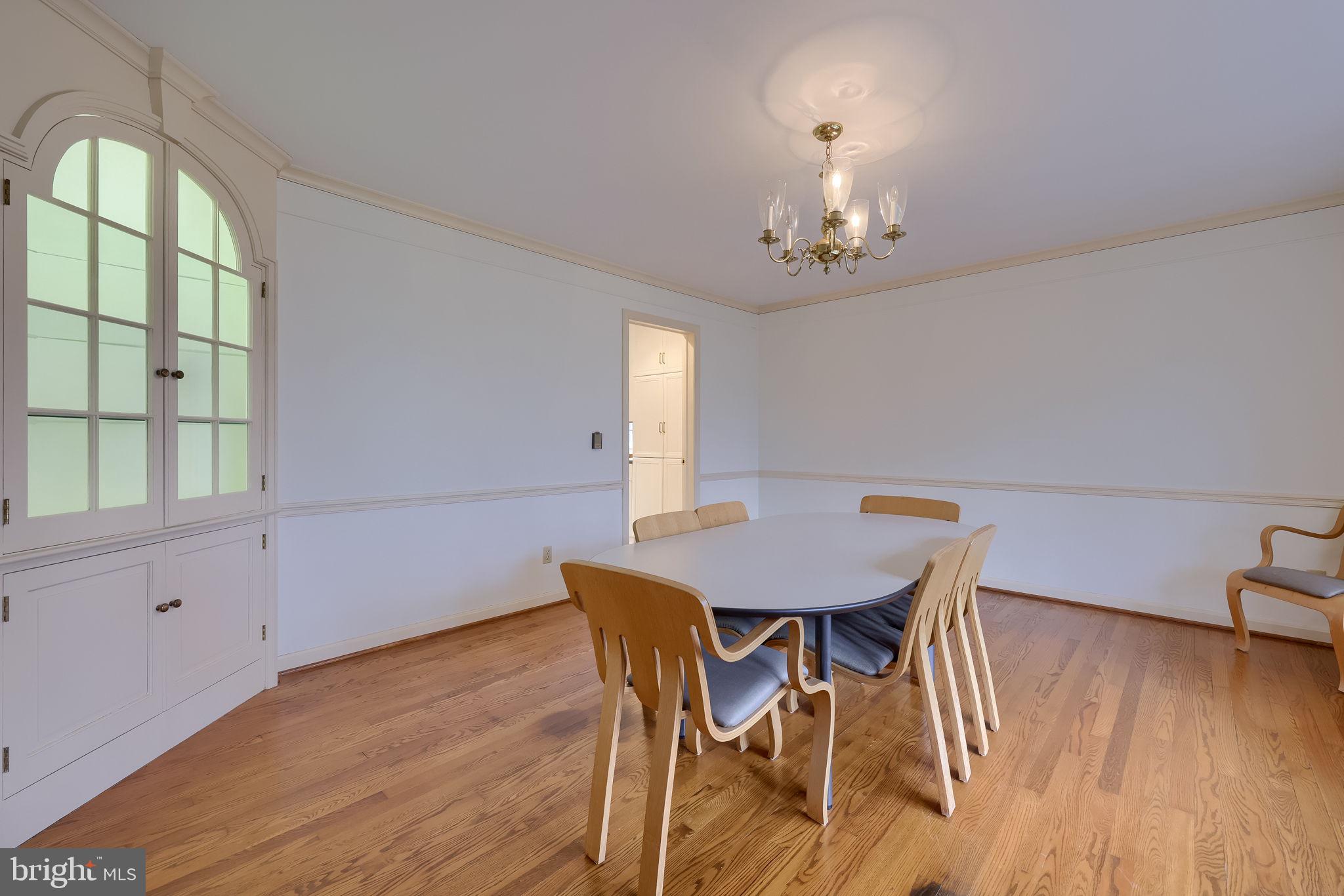 SCHOOL LANE HILLS - Residential