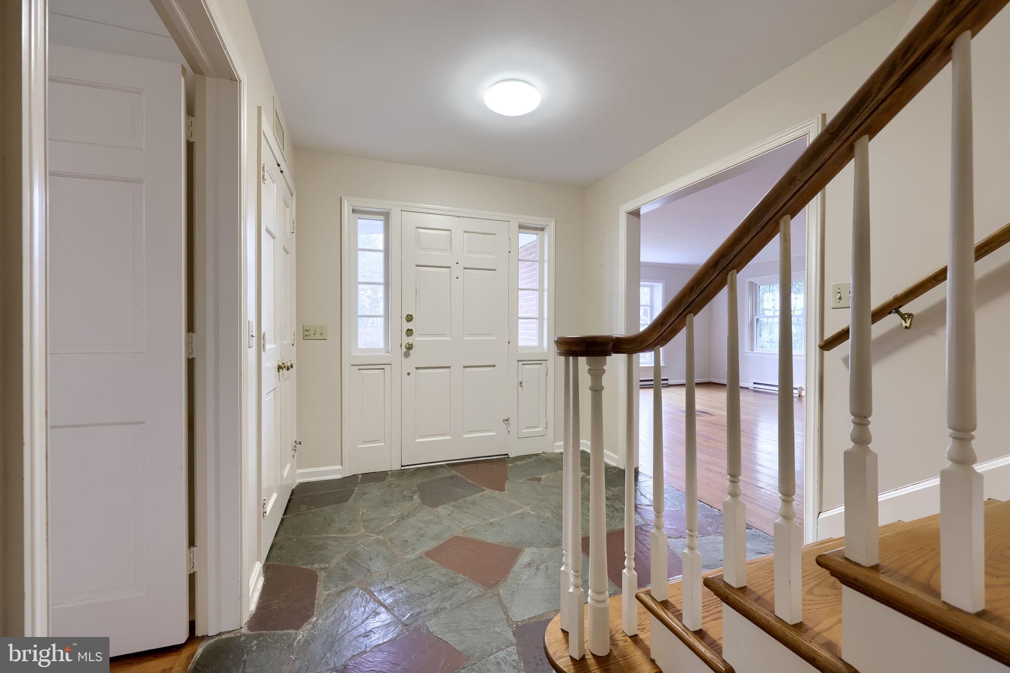 SCHOOL LANE HILLS - Residential