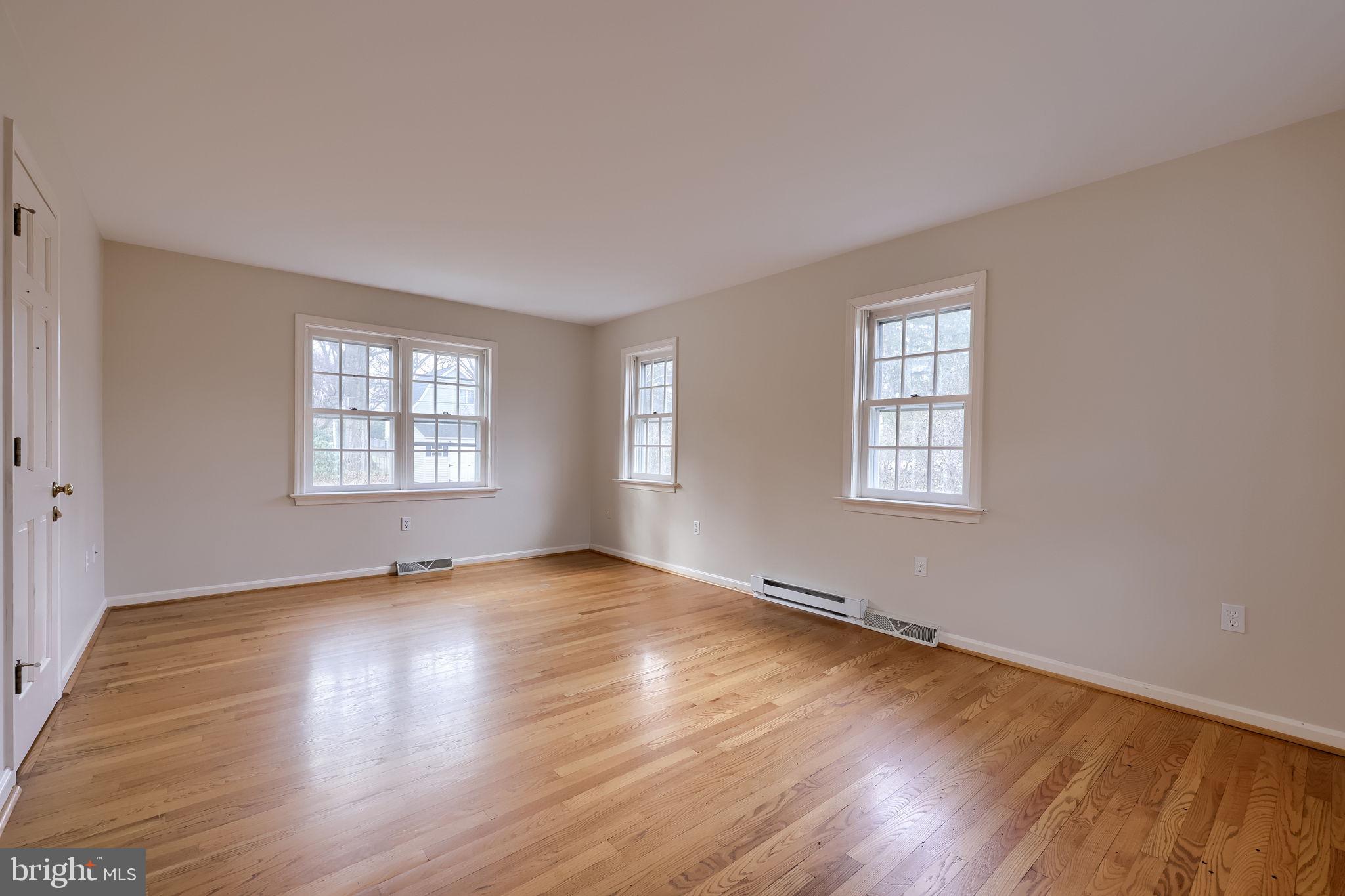 SCHOOL LANE HILLS - Residential