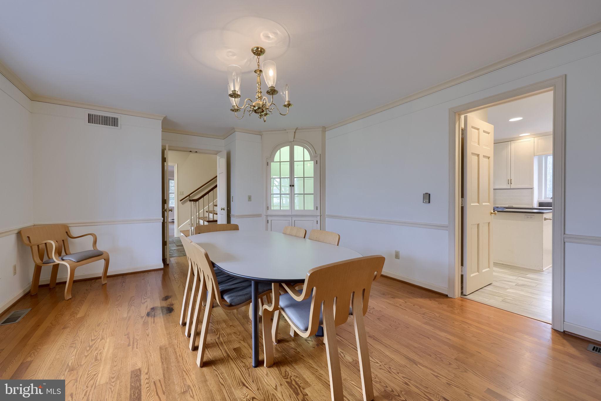 SCHOOL LANE HILLS - Residential