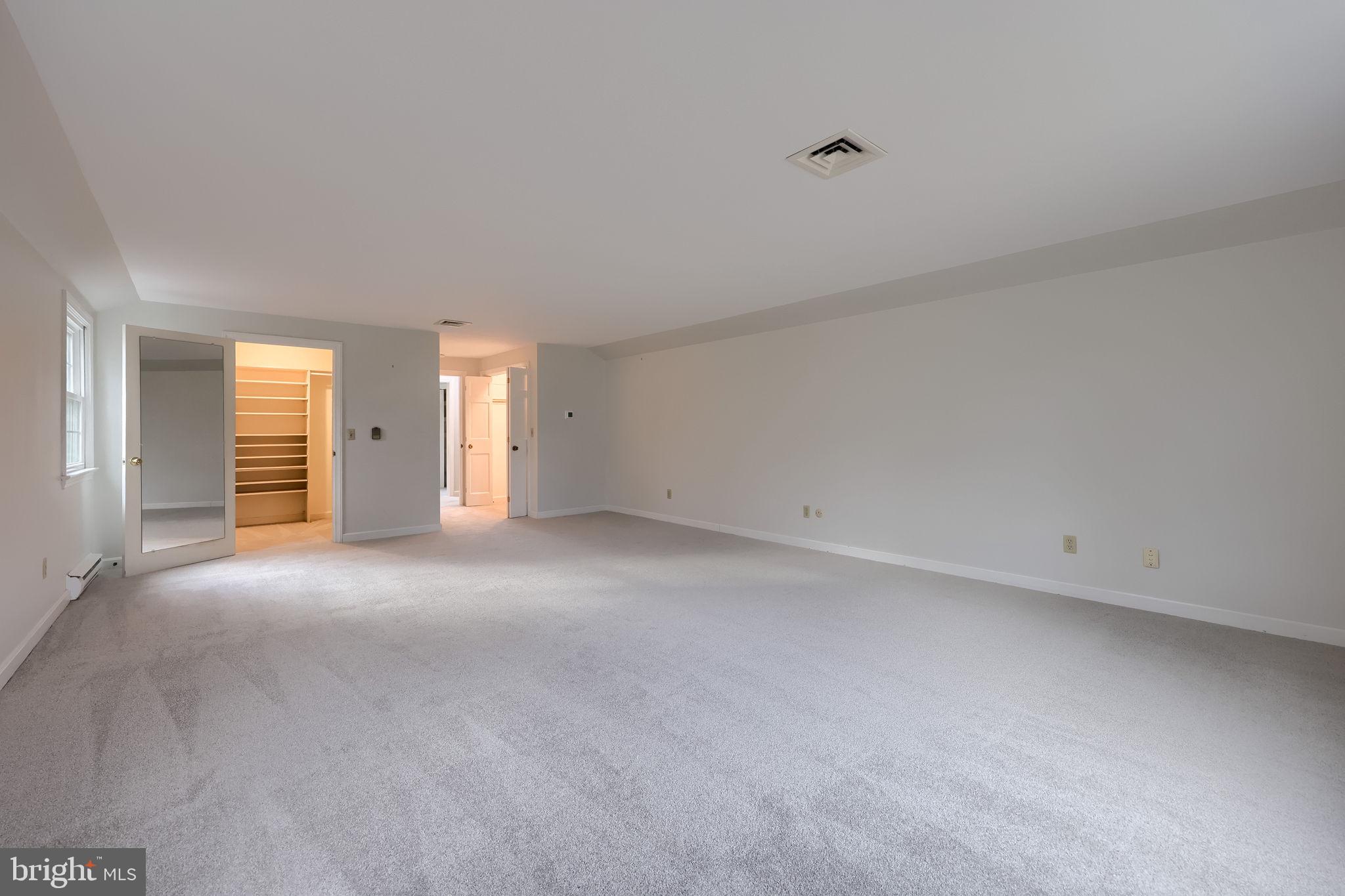 SCHOOL LANE HILLS - Residential