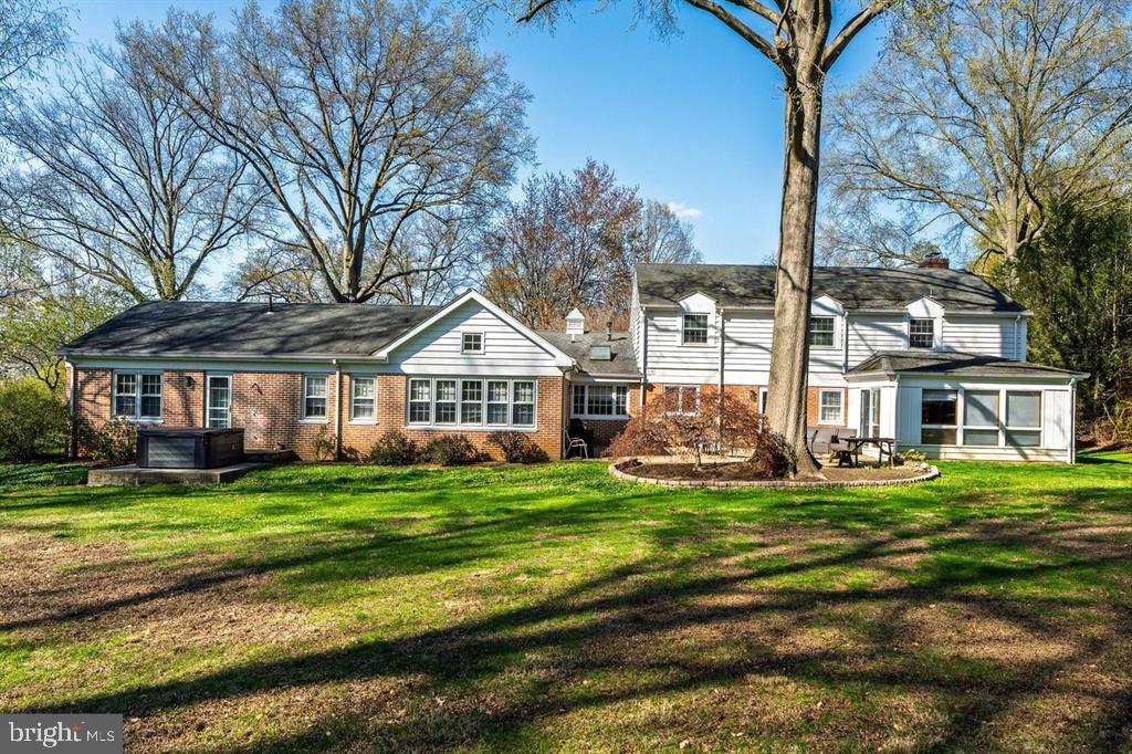 SCHOOL LANE HILLS - Residential