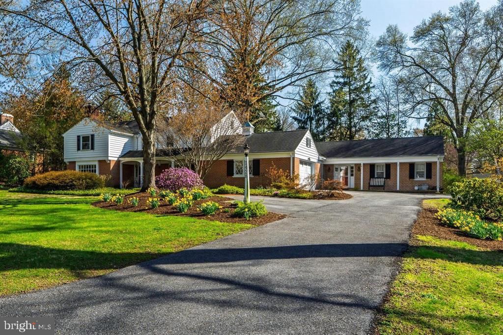 Photo of 1428 Center Road, LANCASTER, PA 17603 (MLS # PALA2081398)