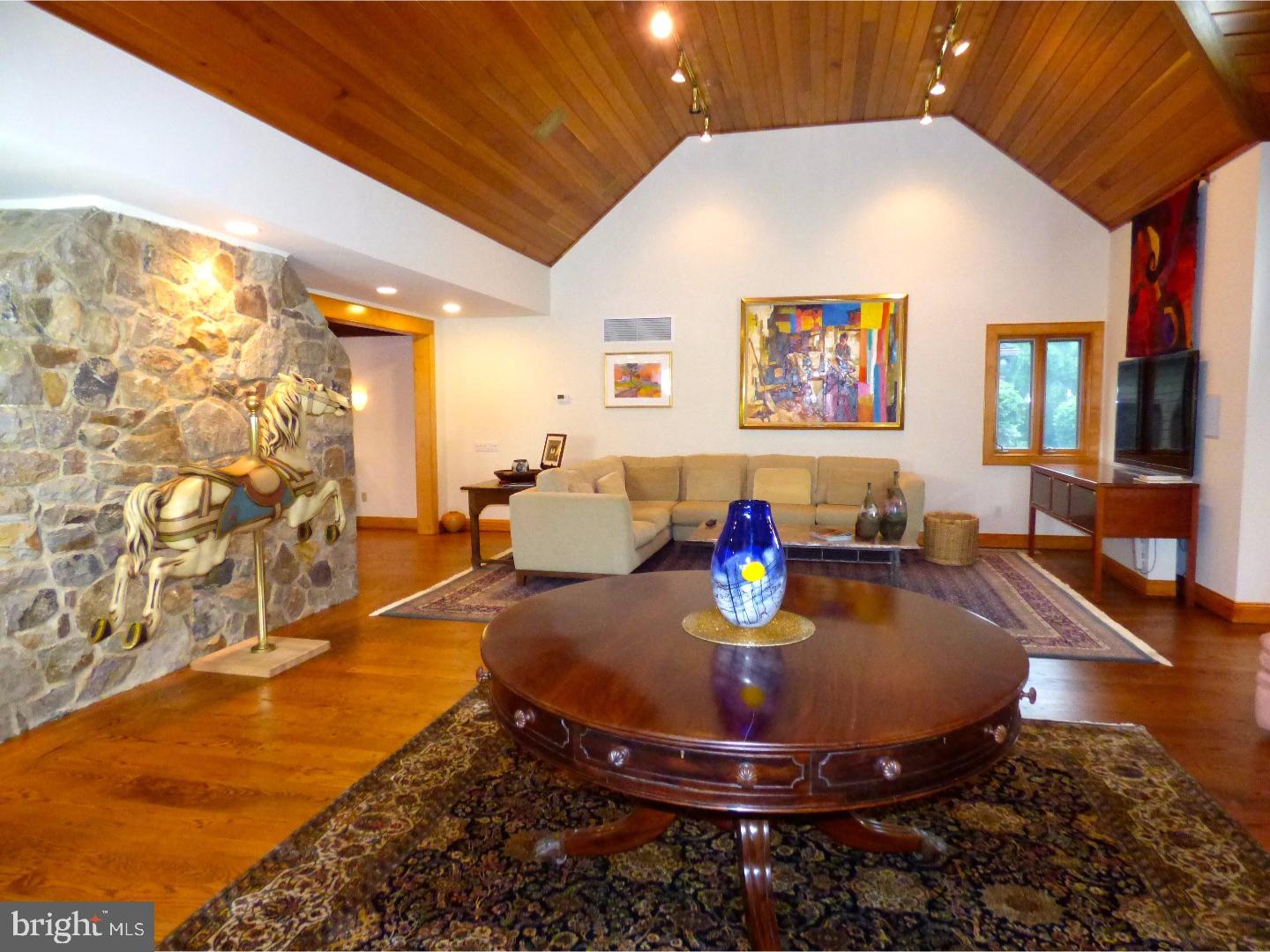 CHESTNUT HOLLOW - Residential