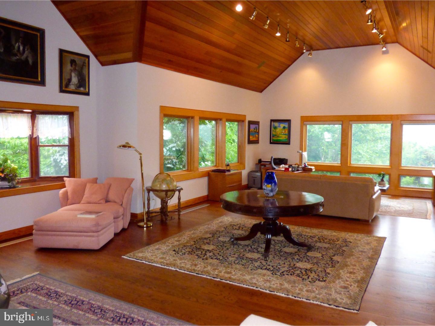 CHESTNUT HOLLOW - Residential