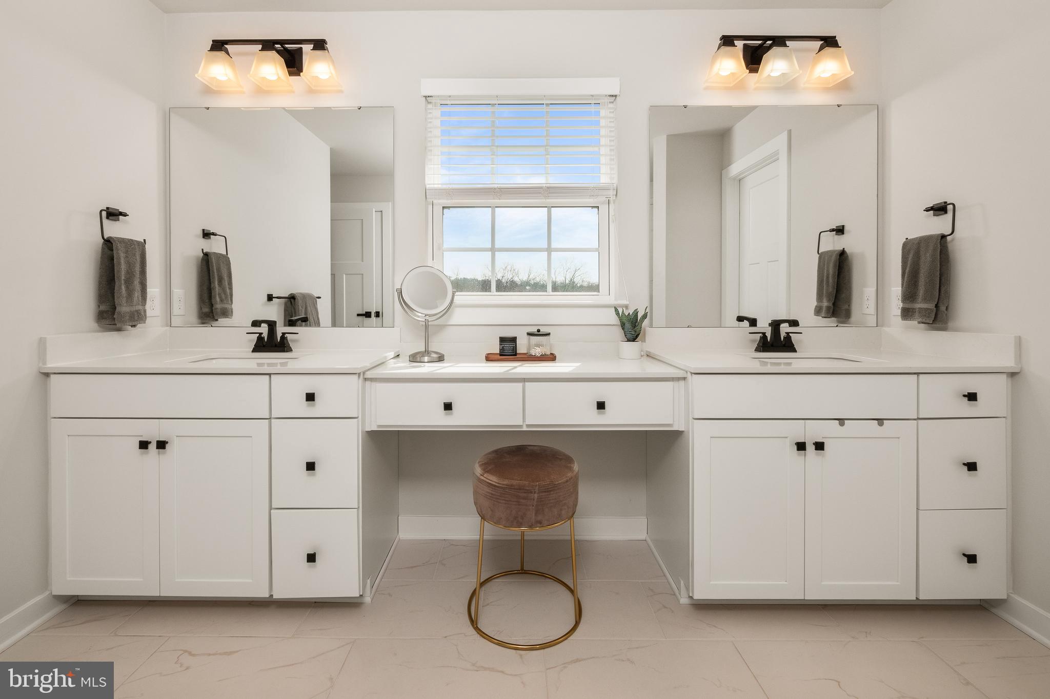 ESTATES AT SAUCON VALLEY - Residential