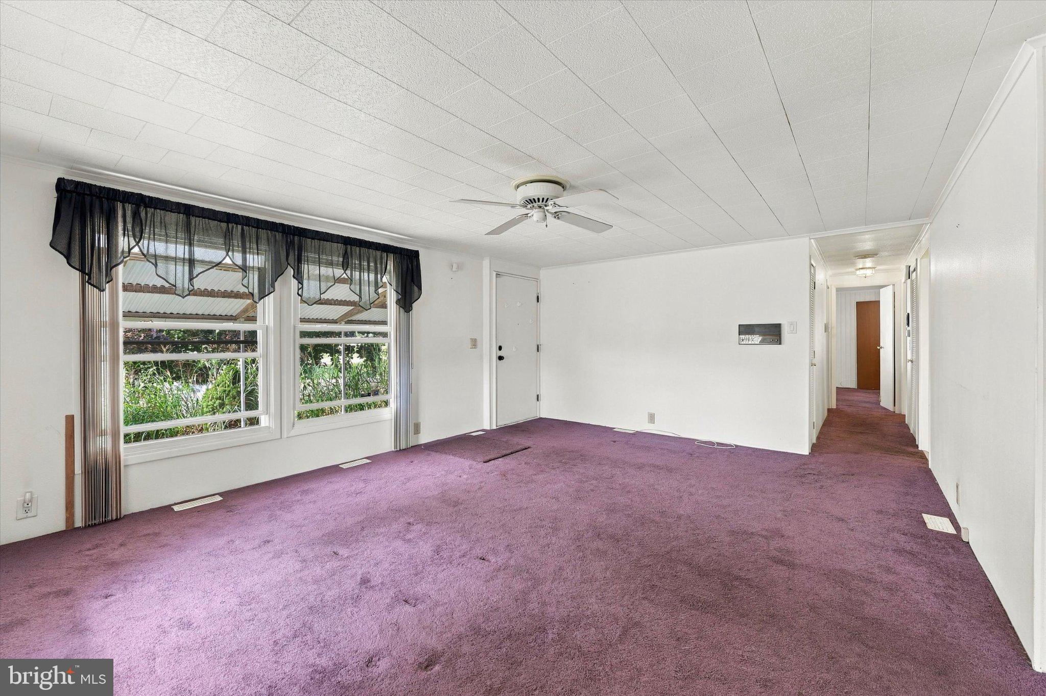 6 HOLLY DRIVE