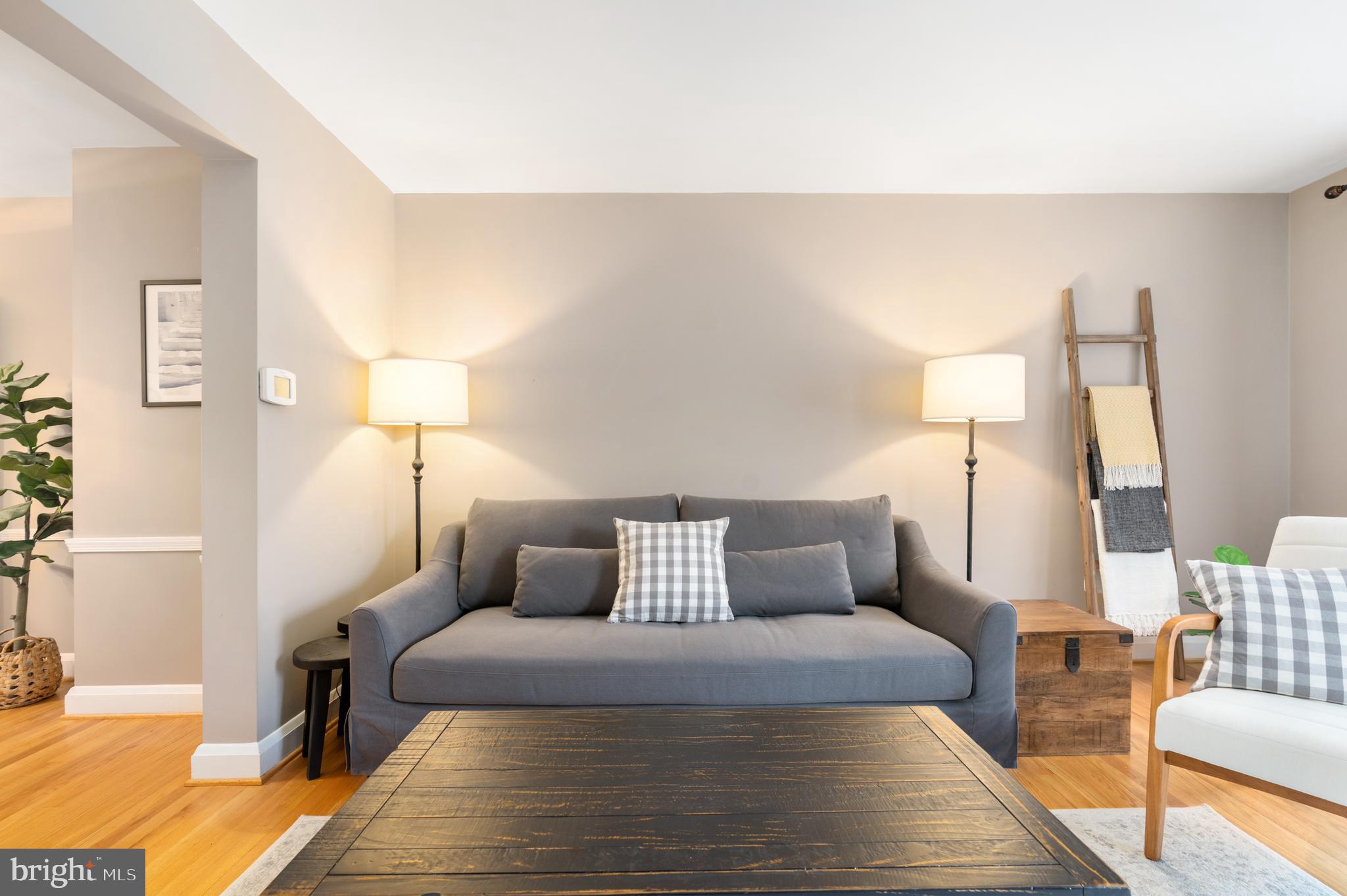 OAKLEIGH MANOR - Residential